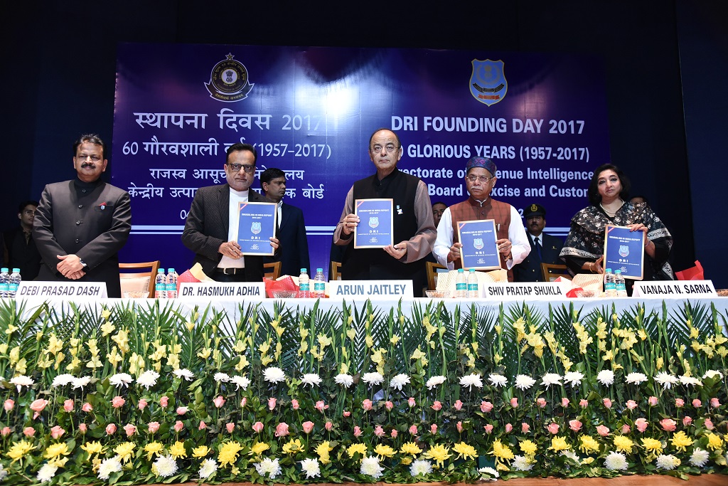 Honourable Finance Minister releasing Smuggling in India Report 2016-17