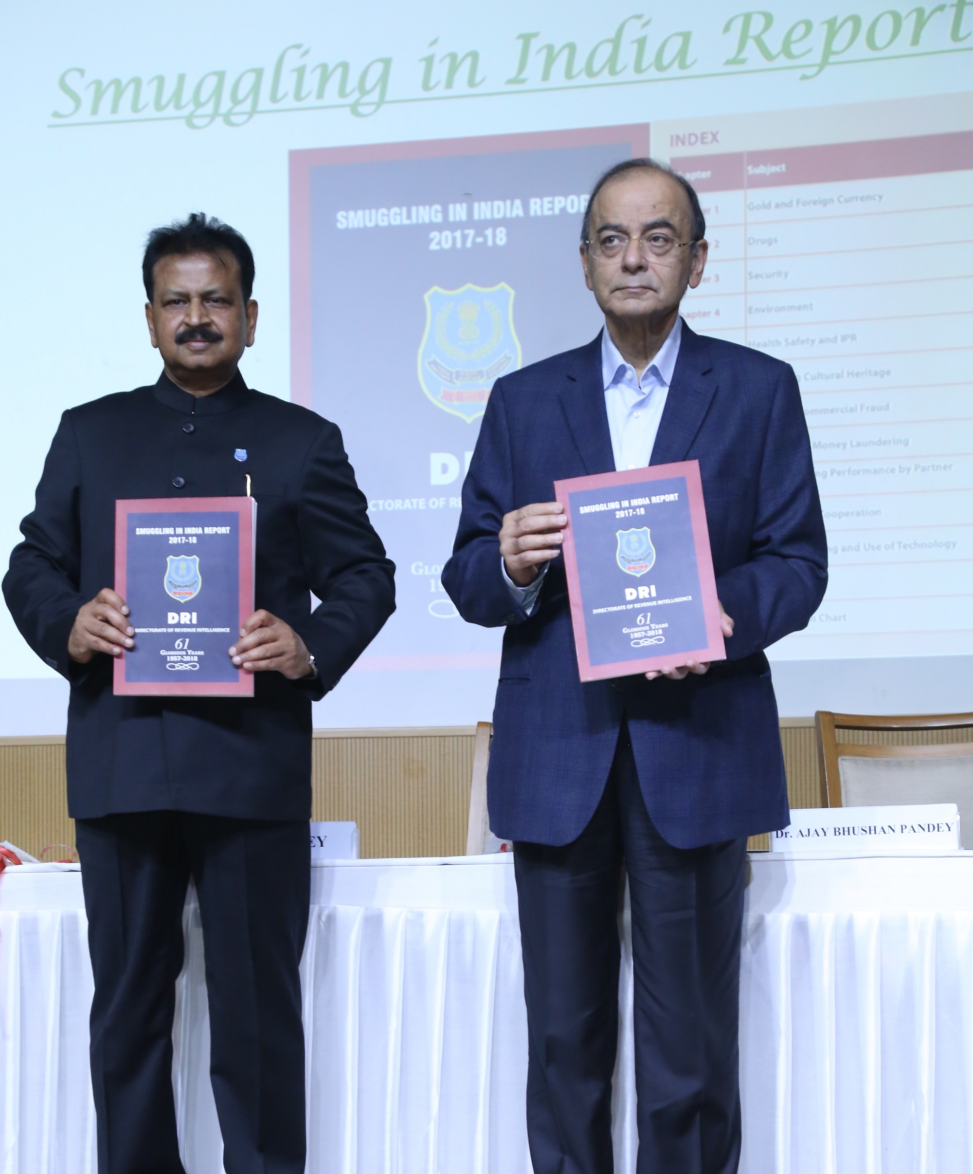 Honourable Finance Minister releasing Smuggling in India Report 2018