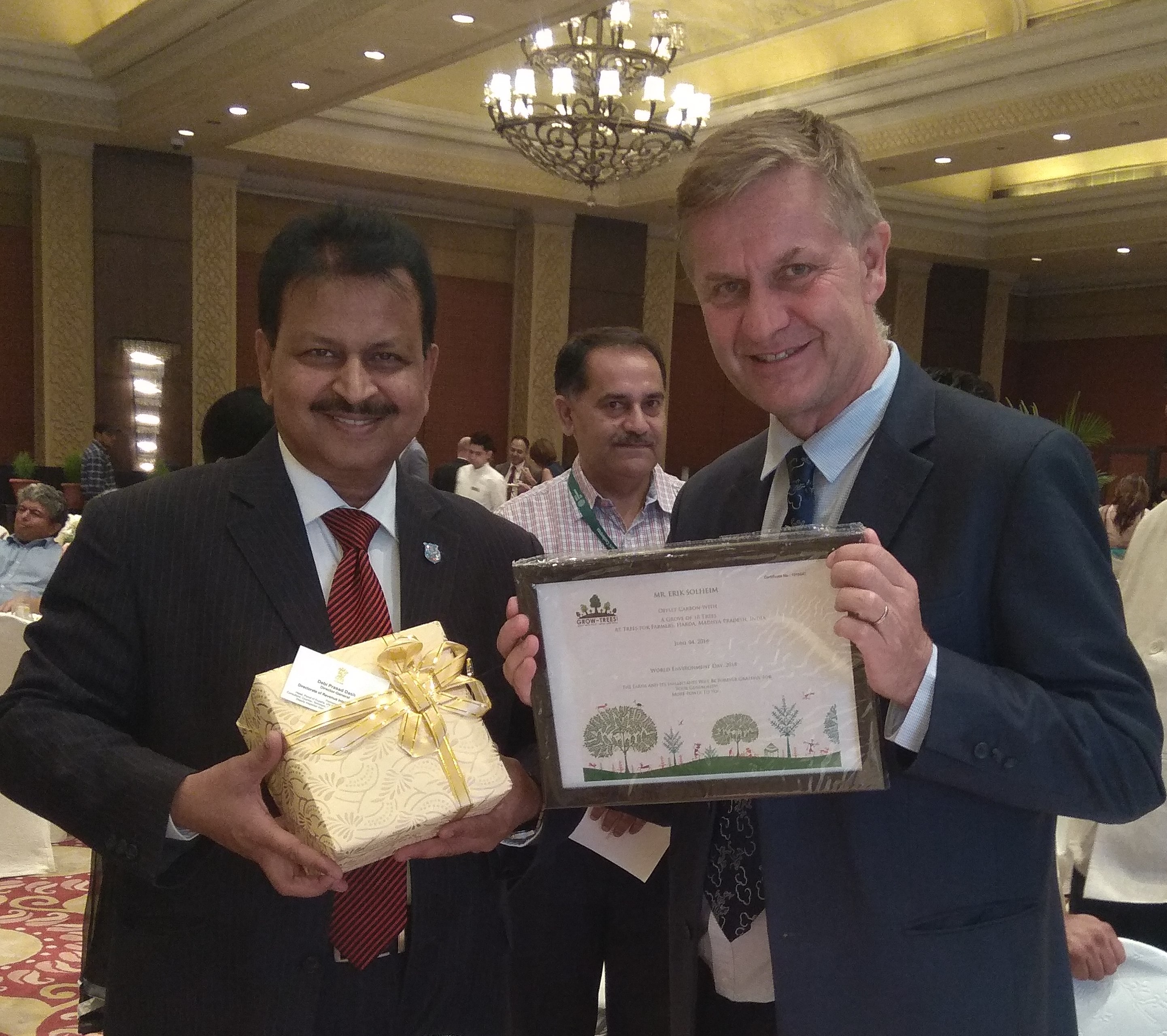 DGRI with Shri Erik Solheim  Head of United National Environment Programme  UNEP  during World Environment Day  2018